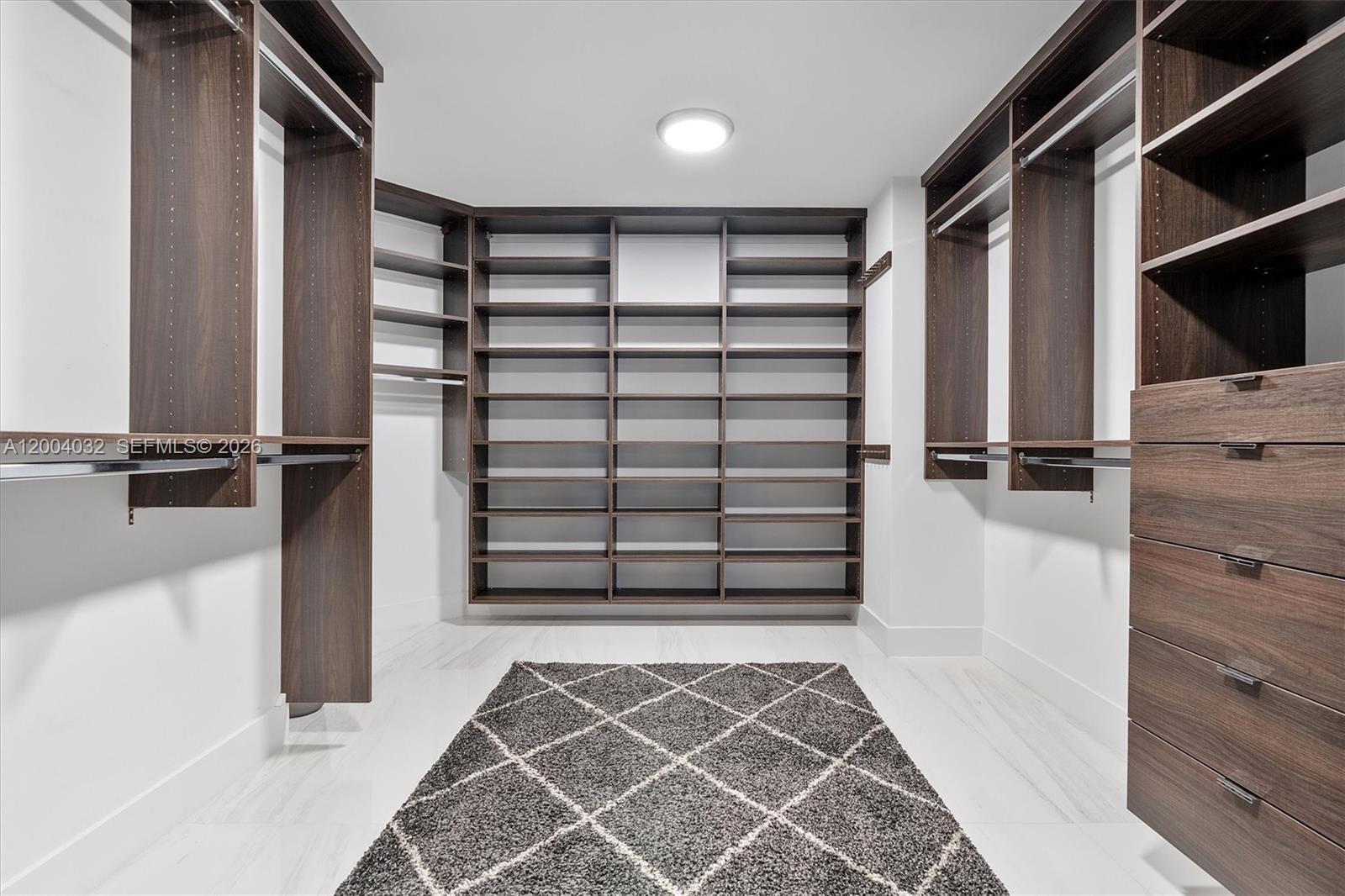 MARINA PALMS RESIDENCES N - Residential