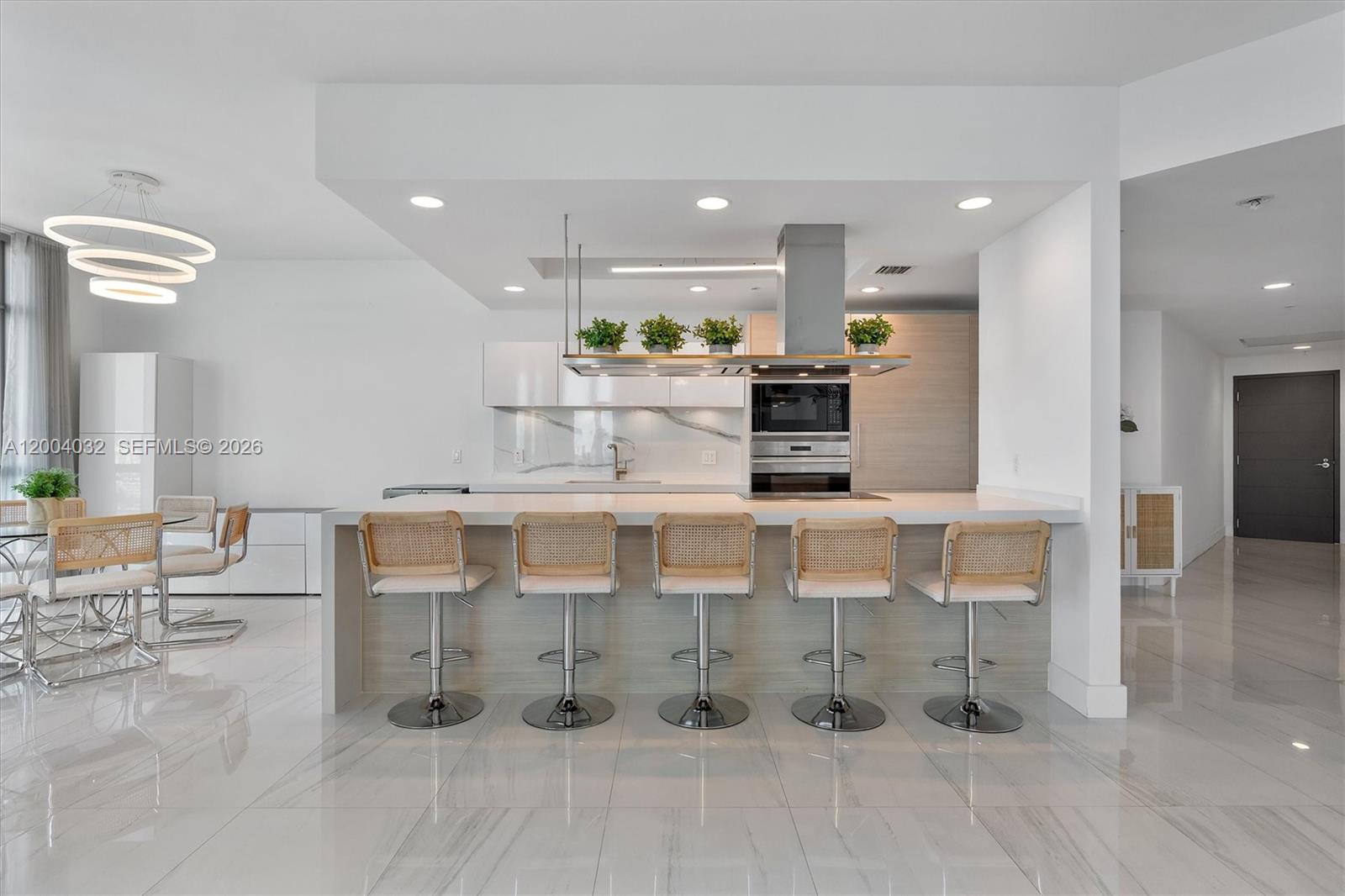 MARINA PALMS RESIDENCES N - Residential