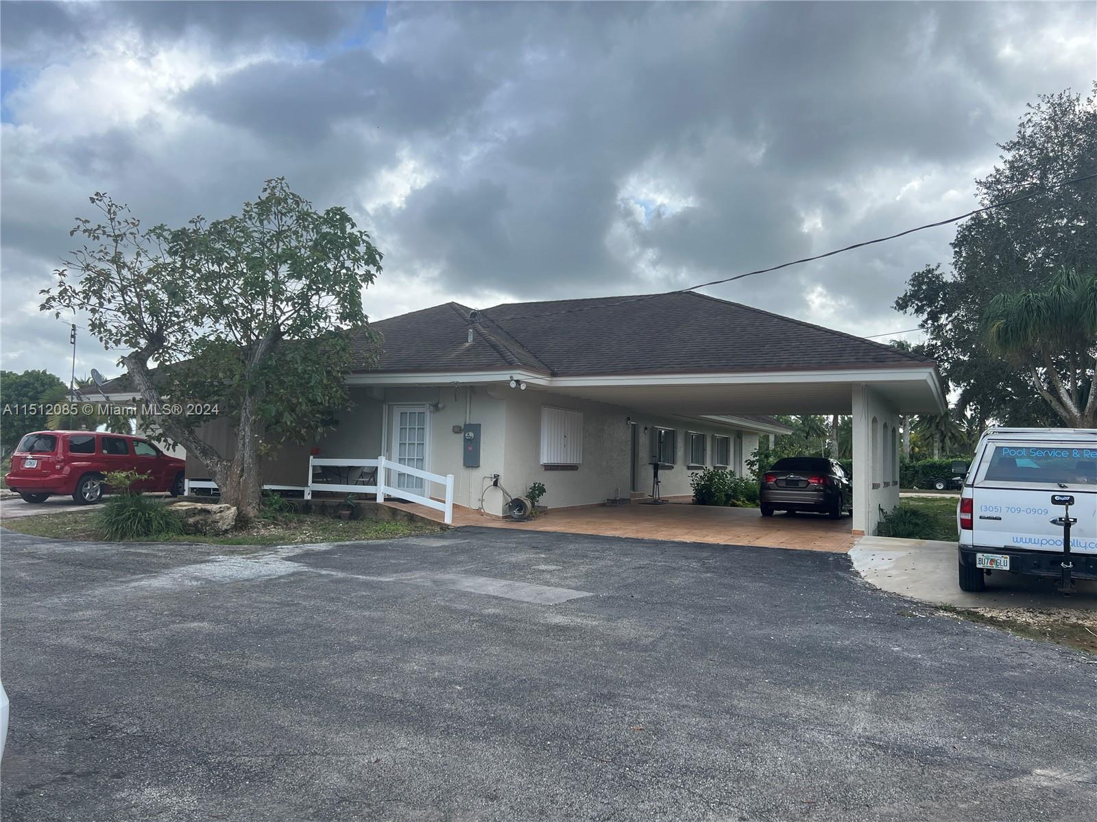 Property for Sale at 24301 Sw 192nd Ave, Homestead, Miami-Dade County, Florida - Bedrooms: 6 
Bathrooms: 4  - $1,718,000
