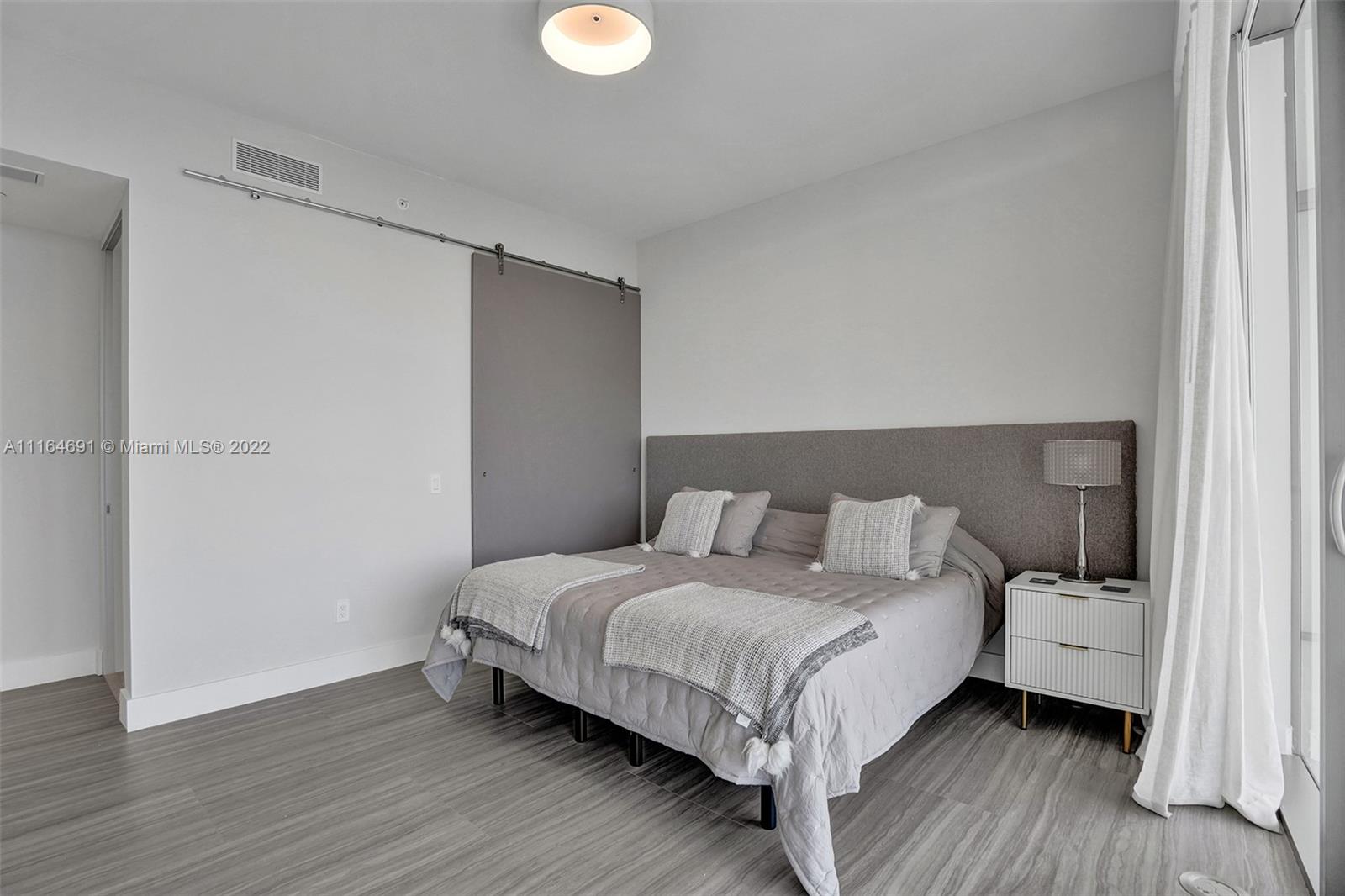 18975 COLLINS CONDO - Residential