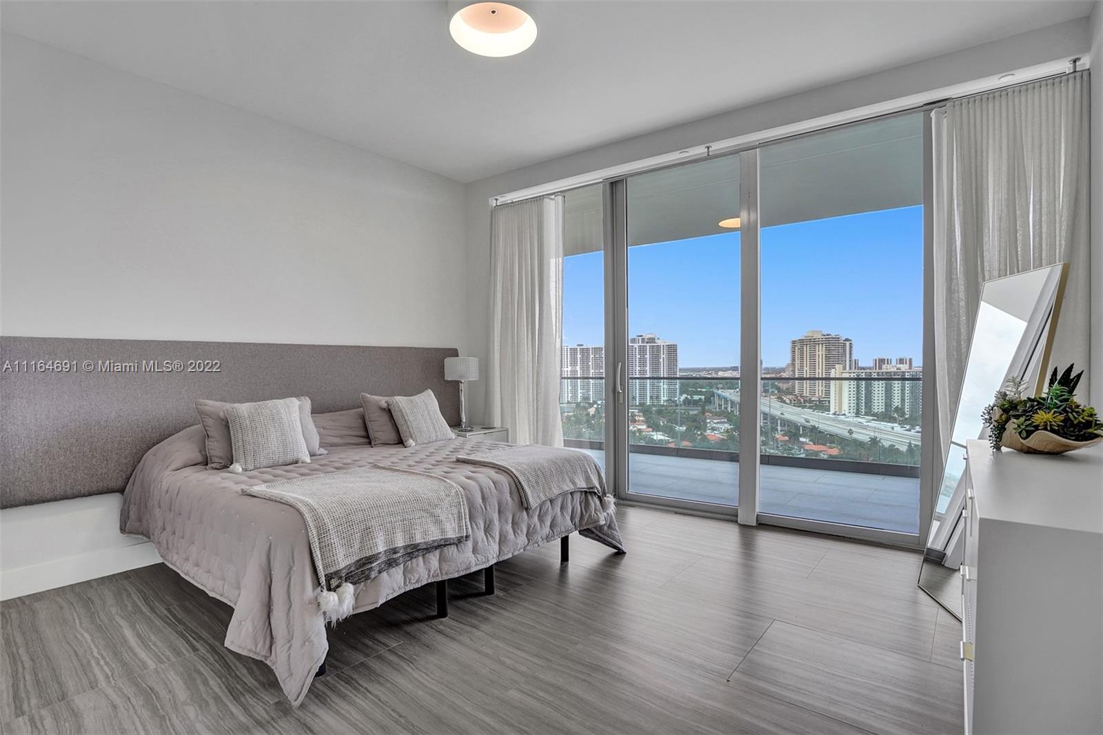 18975 COLLINS CONDO - Residential