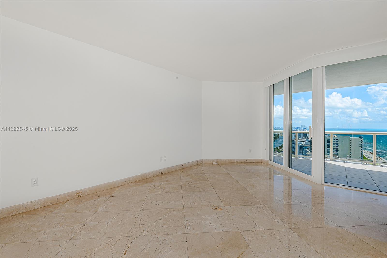 BLUE DIAMOND CONDO - Residential Lease