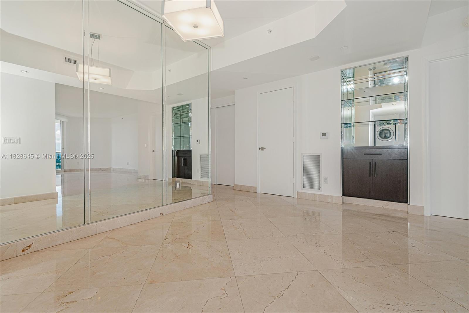 BLUE DIAMOND CONDO - Residential Lease