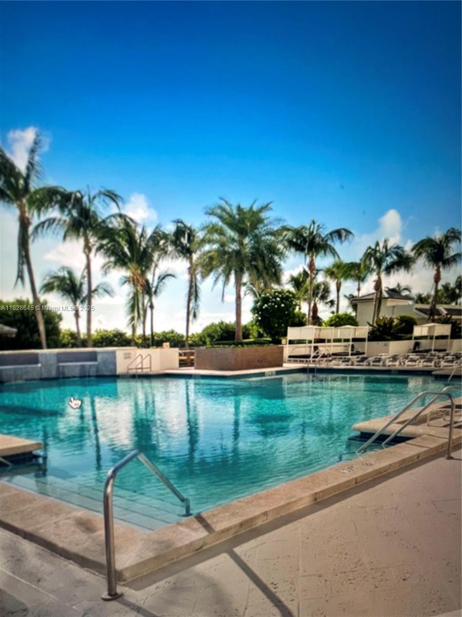 BLUE DIAMOND CONDO - Residential Lease