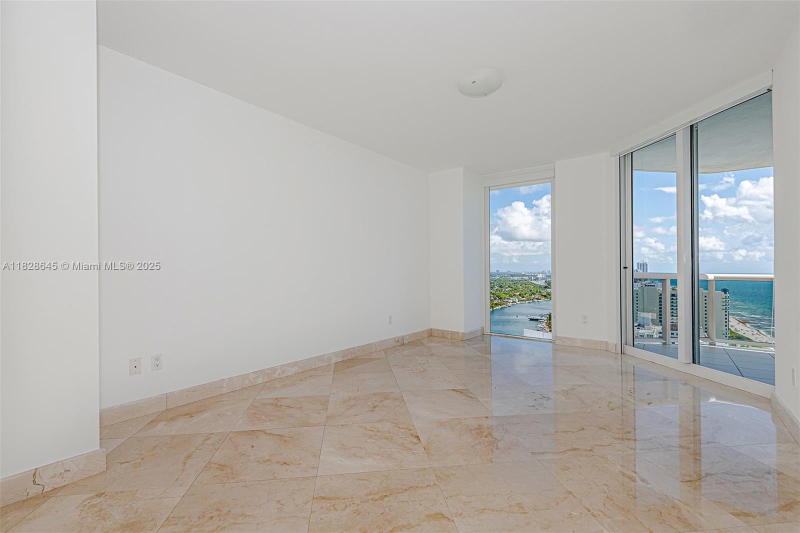 BLUE DIAMOND CONDO - Residential Lease