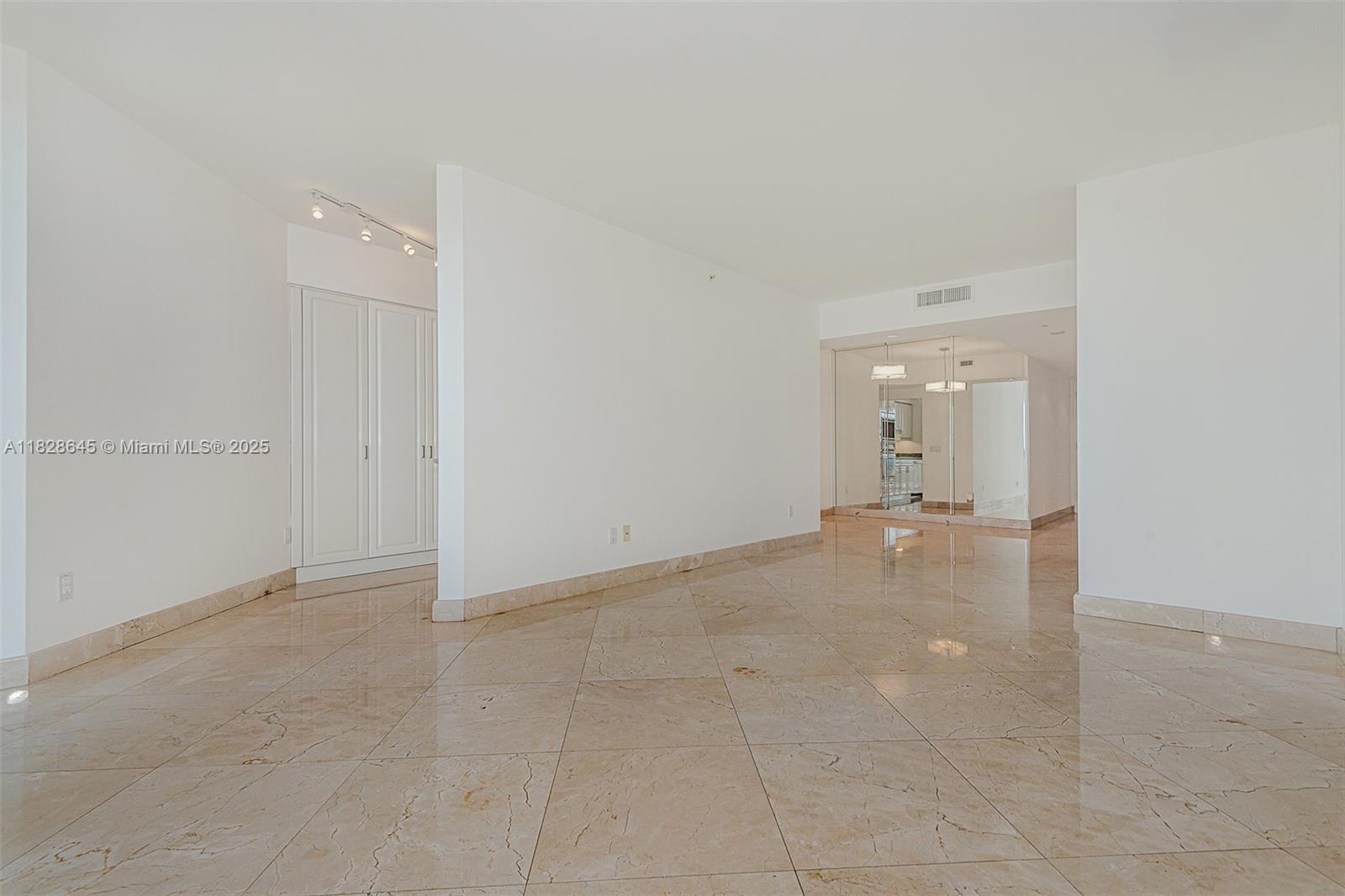 BLUE DIAMOND CONDO - Residential Lease