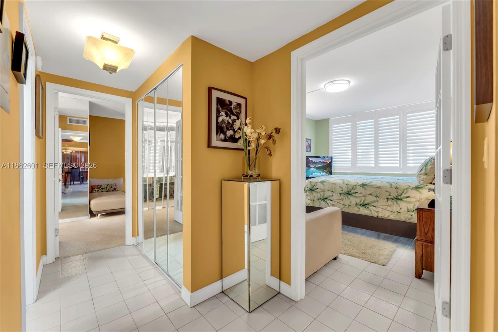 HILLCREST EAST NO 25 COND - Residential