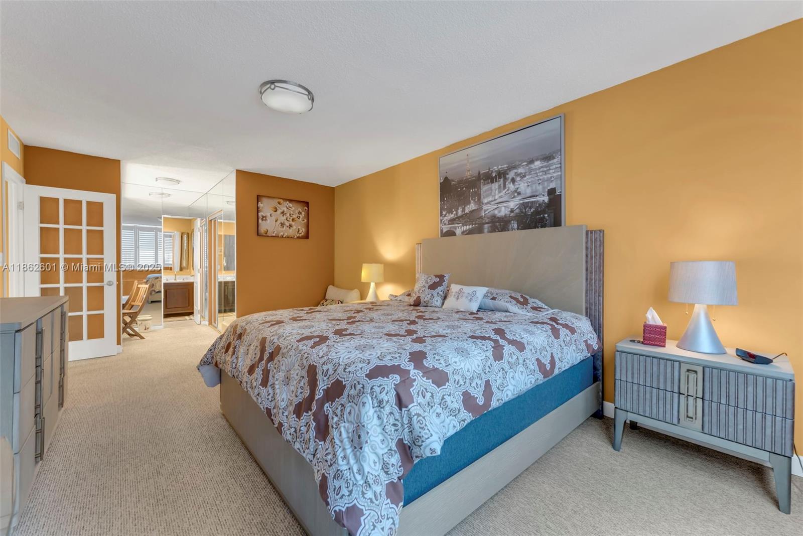 HILLCREST EAST NO 25 COND - Residential