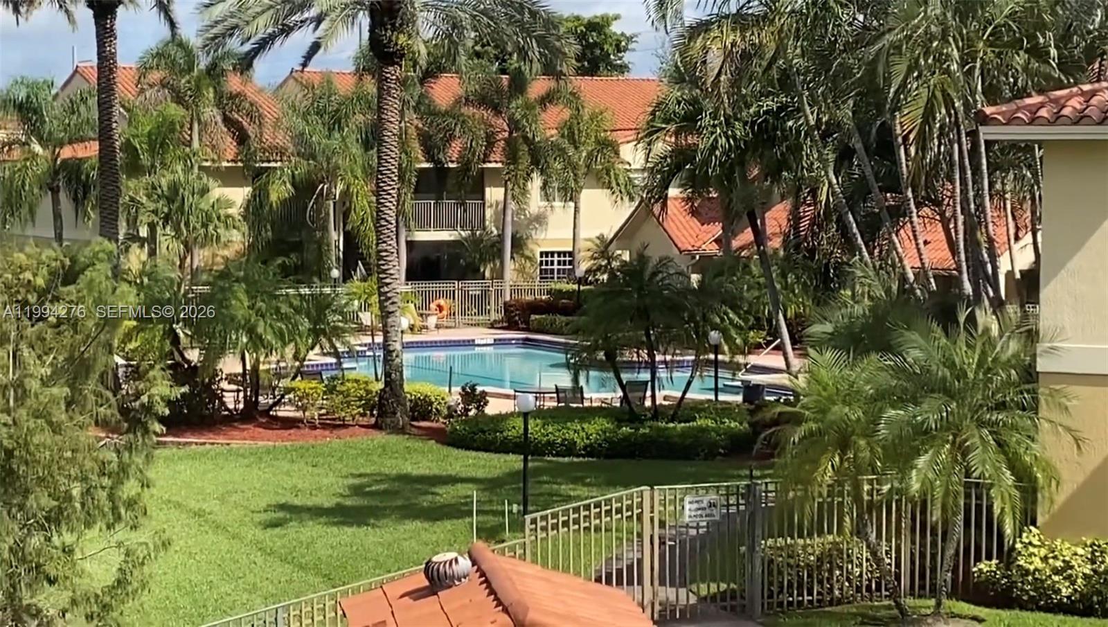 ROYAL POINCIANA CONDO - Residential Lease