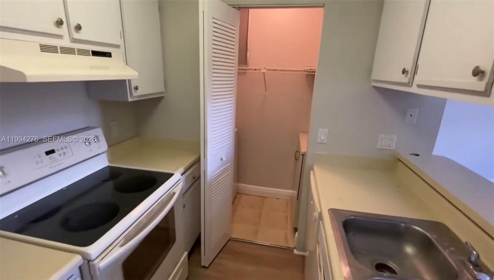 ROYAL POINCIANA CONDO - Residential Lease