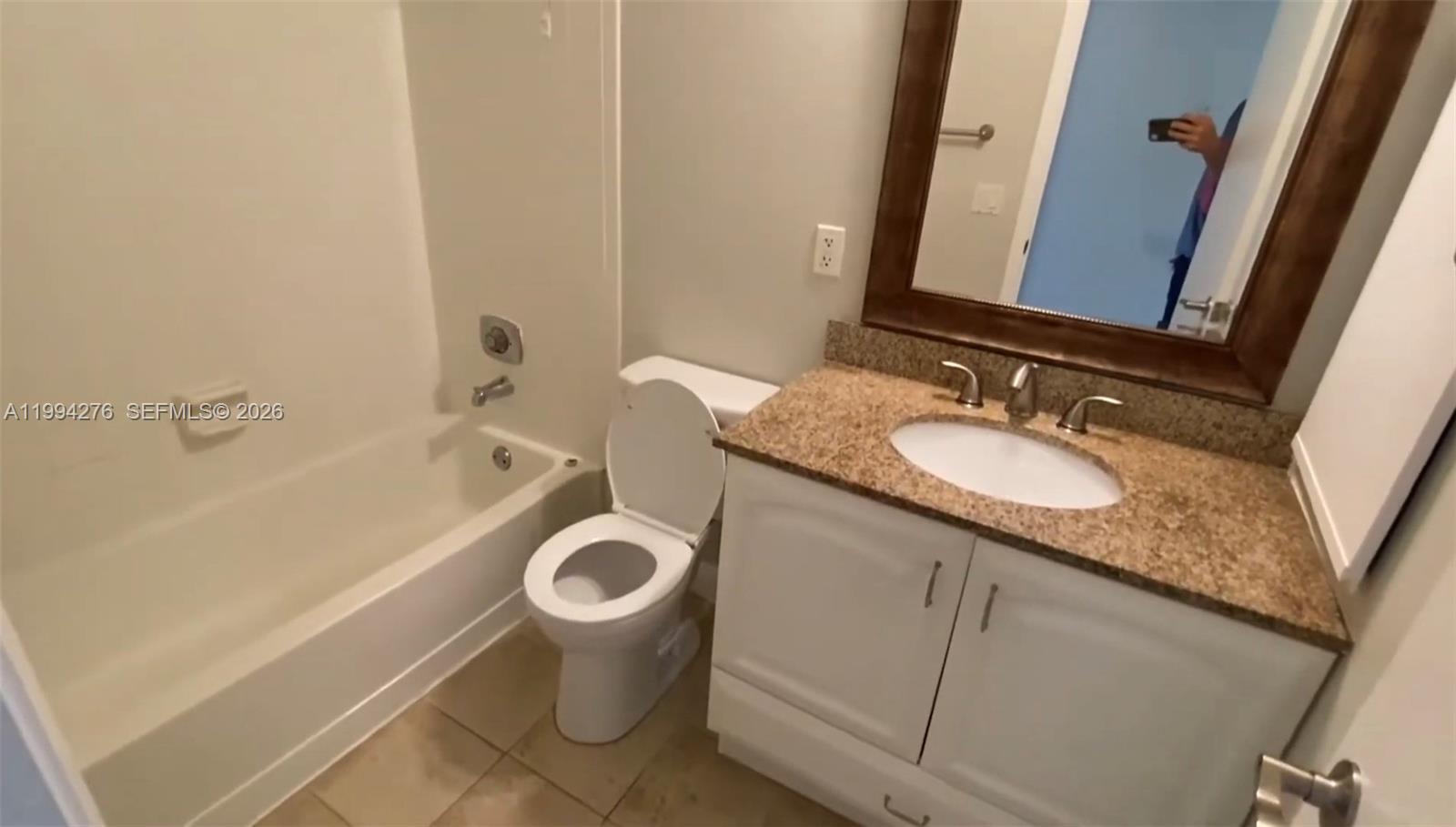 ROYAL POINCIANA CONDO - Residential Lease