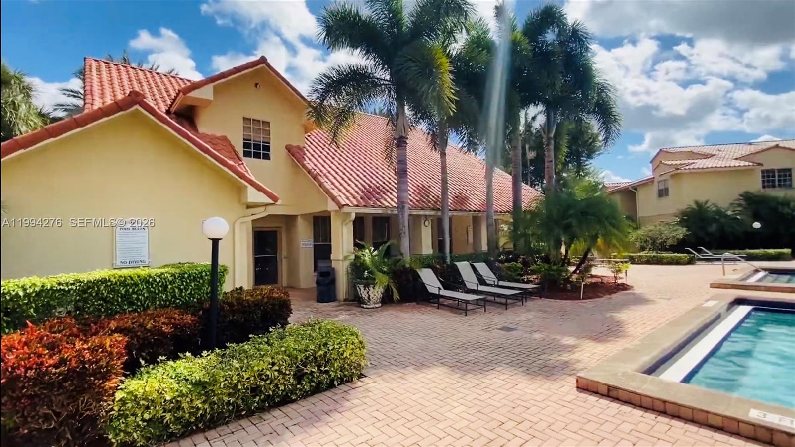 ROYAL POINCIANA CONDO - Residential Lease