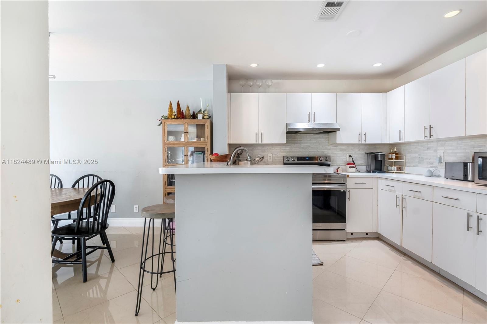 PALM ISLAND PLAT 2 - Residential