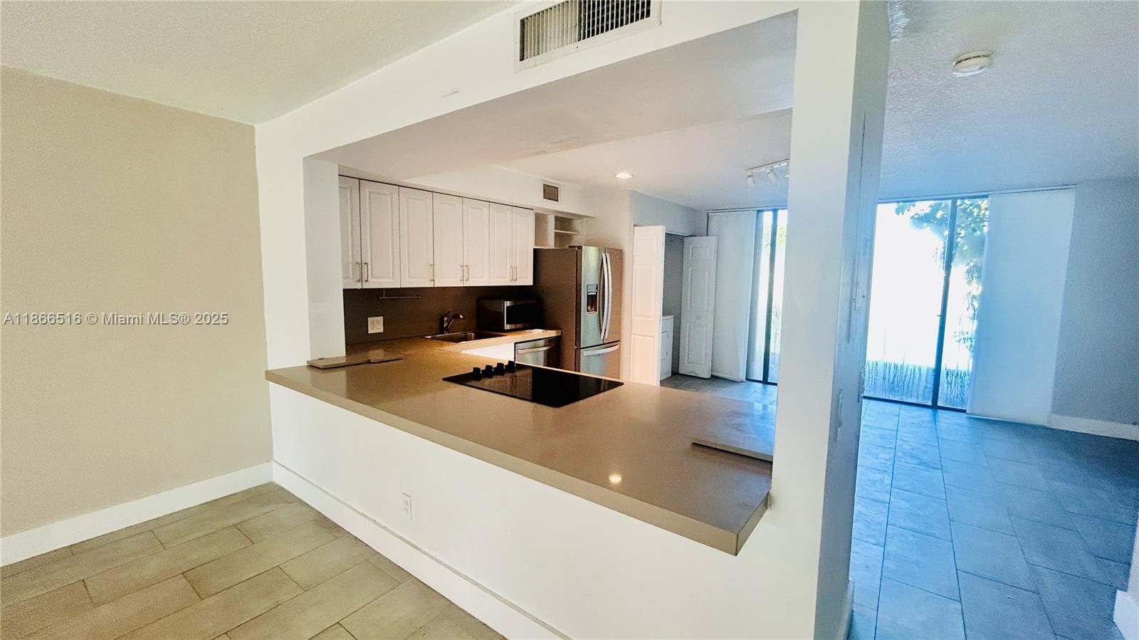 EVERGLADES SUGAR & LAND - Residential Lease