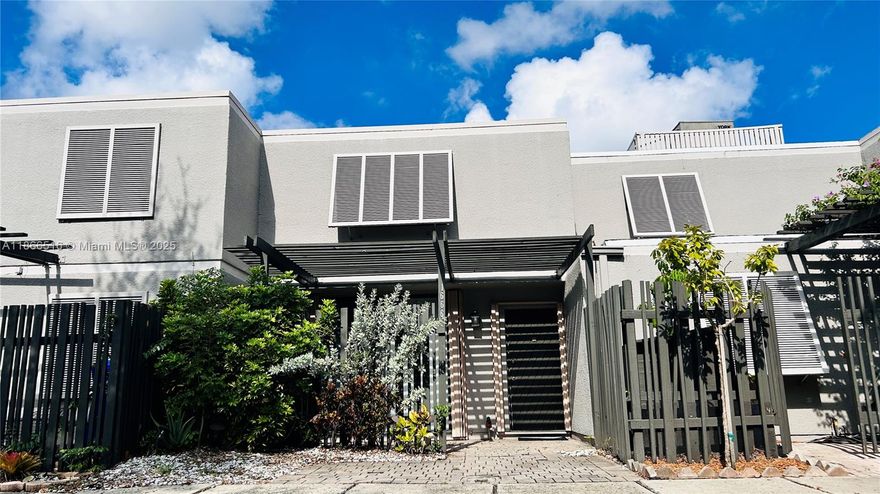 Beautifully remodeled townhome with lake views in the exclusive Villas Lakes community. It features 2 bedrooms and 1.5 bathrooms, an open layout, an updated kitchen with modern appliances, updated flooring, and a cozy patio ideal for relaxing or entertaining. It includes 2 assigned parking spaces, Silhouette blinds, and a security system. The community offers a pool, clubhouse, recreational areas, tennis, and squash courts. Prime location: steps from Publix, close to top-rated schools, the Pembroke Lakes Mall, Memorial Hospital West, and quick access to I-75 and major highways. THE TENANT WILL ONLY BE RESPONSIBLE FOR THE HOA APPLICATION FEE; THE OWNER WILL COVER THE $500 DEPOSIT REQUIRED BY THE ASSOCIATION UPON APPROVAL. Excellent opportunity, don't miss it!