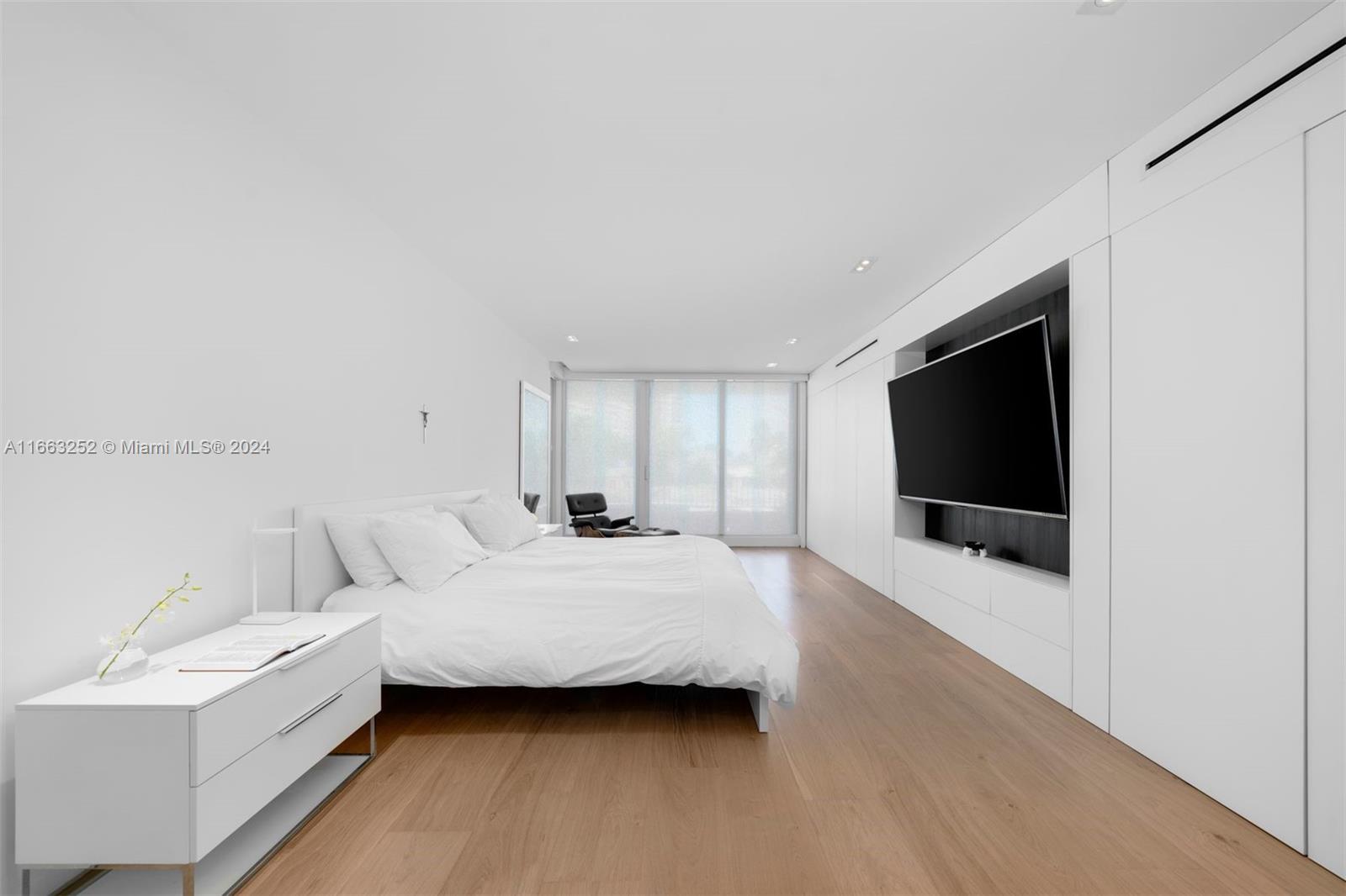 CLUB TOWER ONE CONDO - Residential