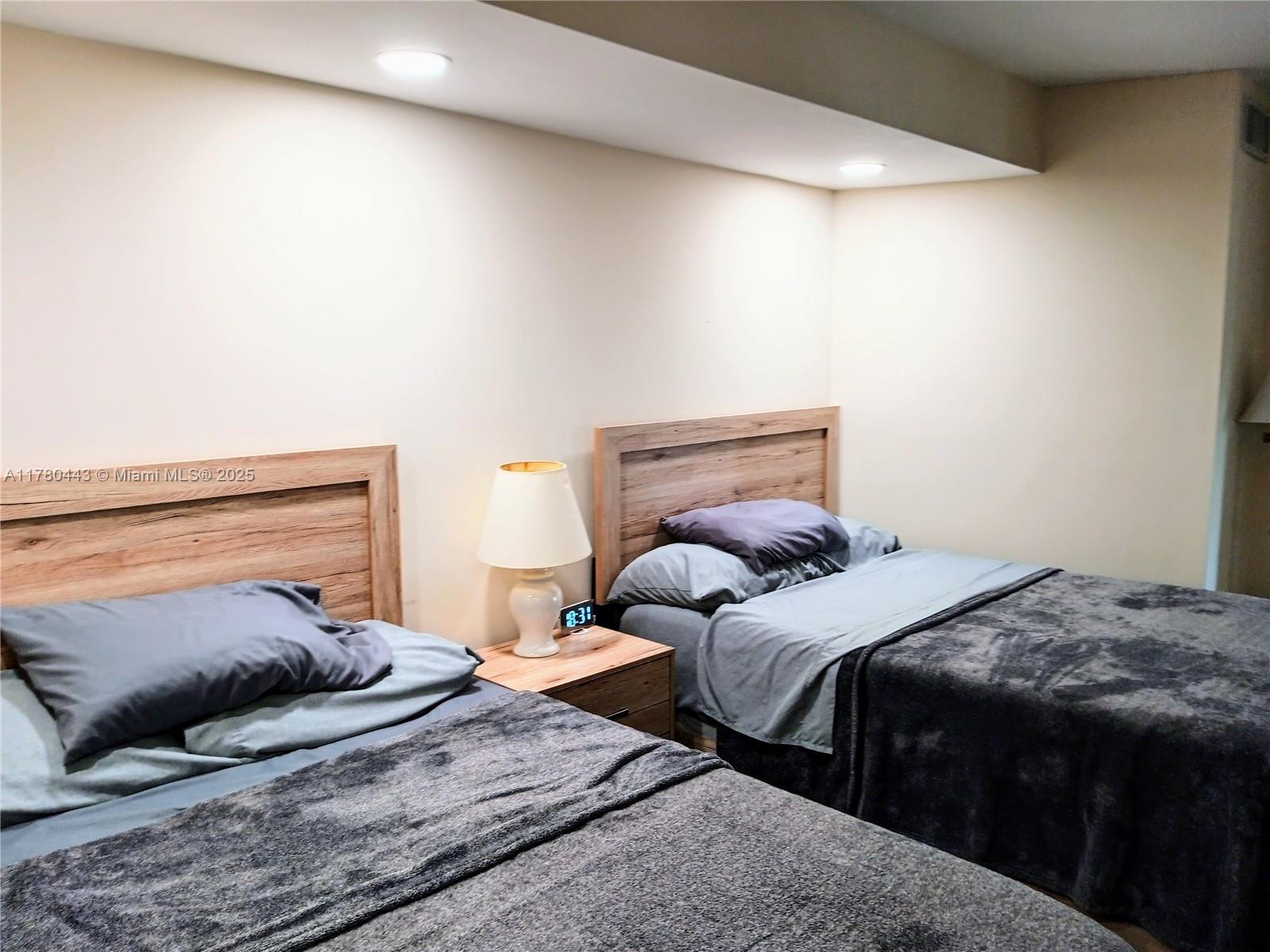 POMPANO ATLANTIS CONDO - Residential Lease