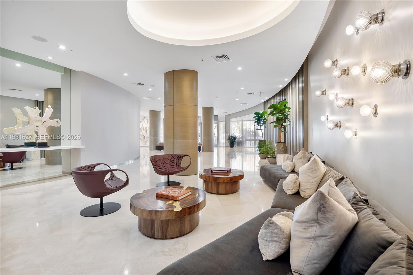 HARBOUR HOUSE - Residential