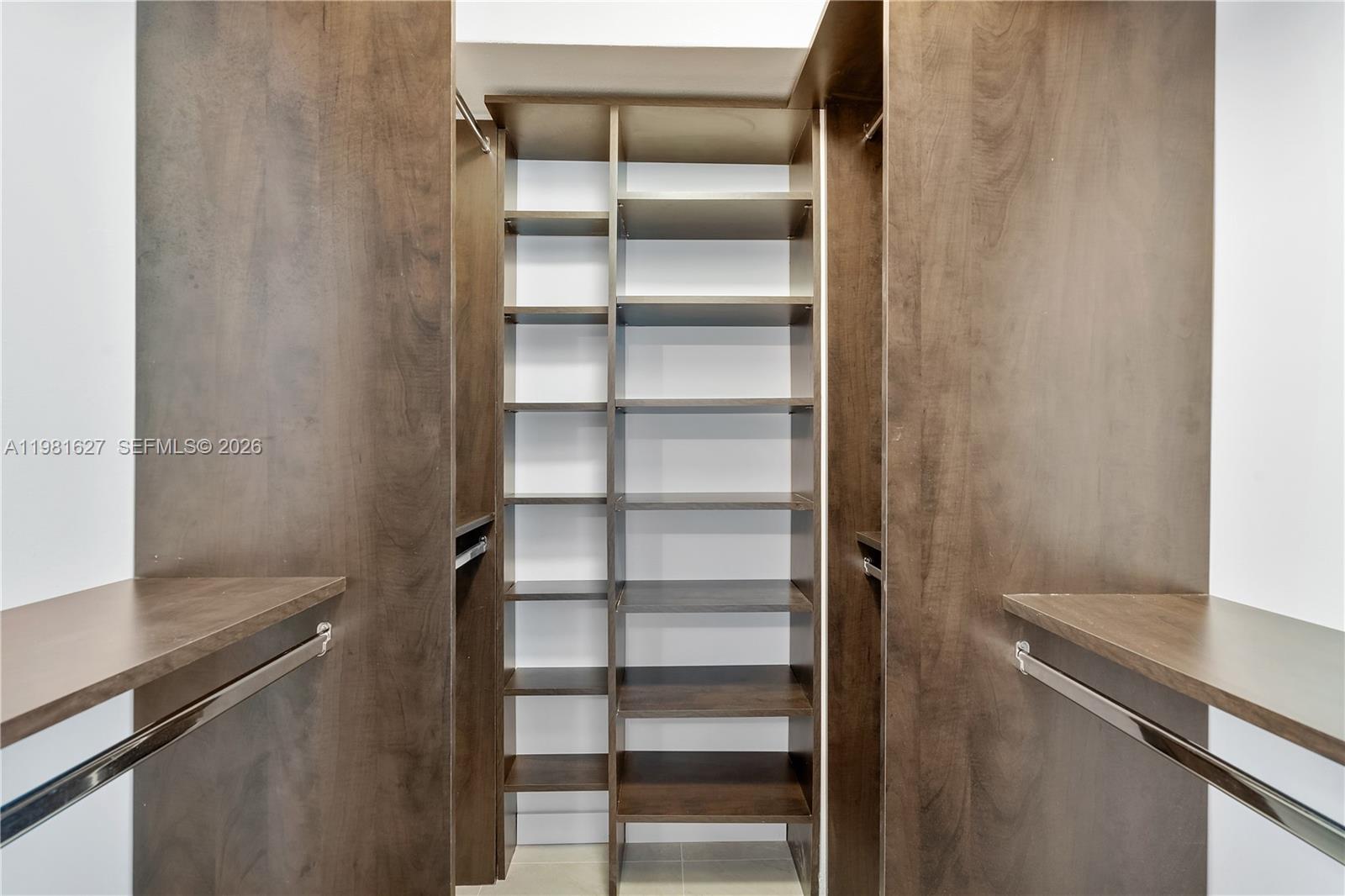 HARBOUR HOUSE - Residential