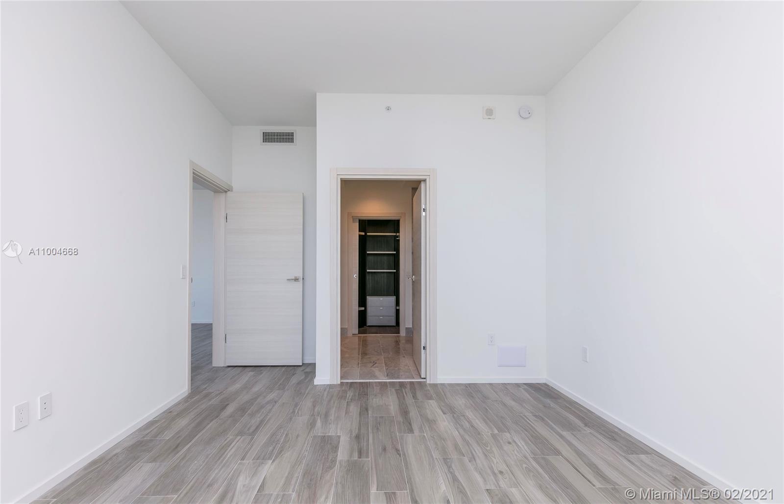 801 SMA RESIDENCES CONDO - Residential