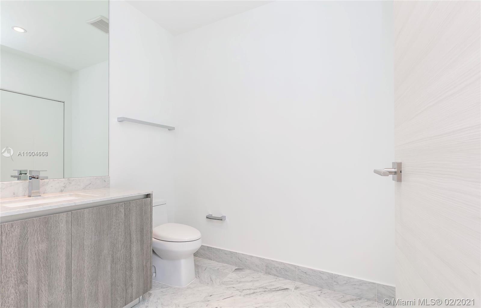 801 SMA RESIDENCES CONDO - Residential