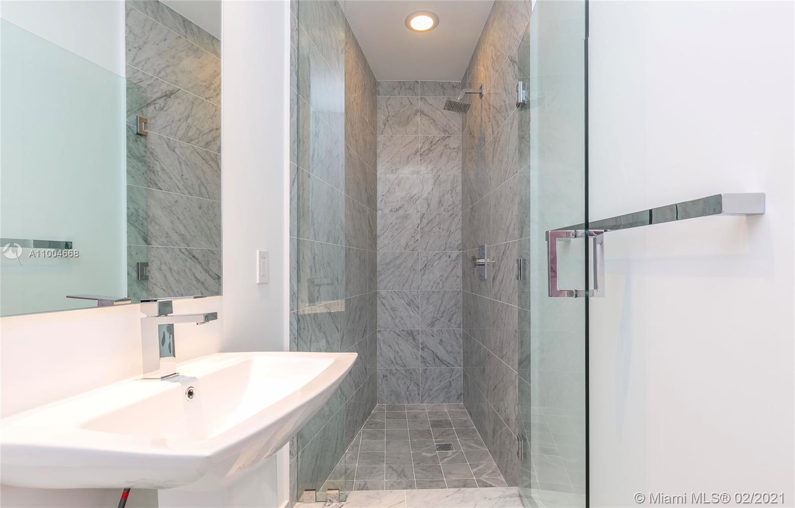 801 SMA RESIDENCES CONDO - Residential