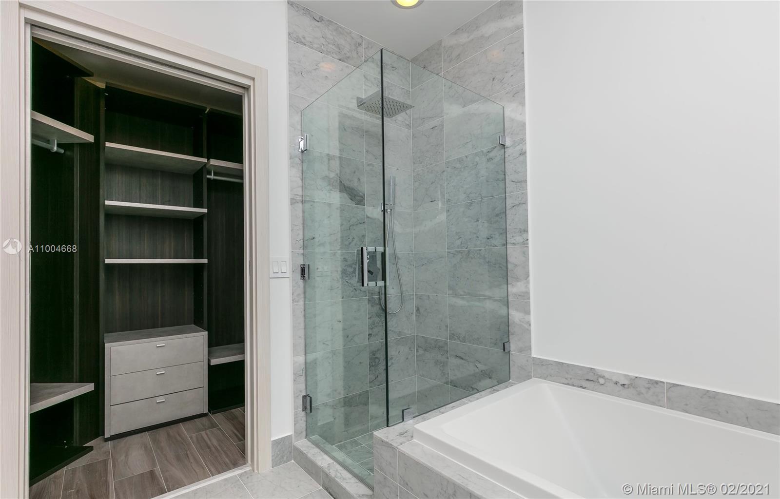 801 SMA RESIDENCES CONDO - Residential