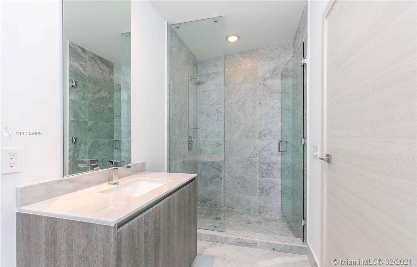 801 SMA RESIDENCES CONDO - Residential