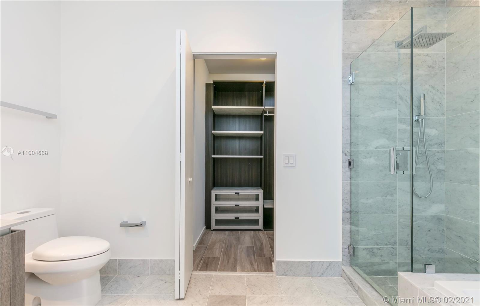 801 SMA RESIDENCES CONDO - Residential