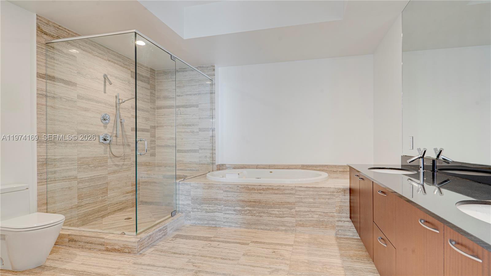 TDR TOWER I CONDO - Residential Lease