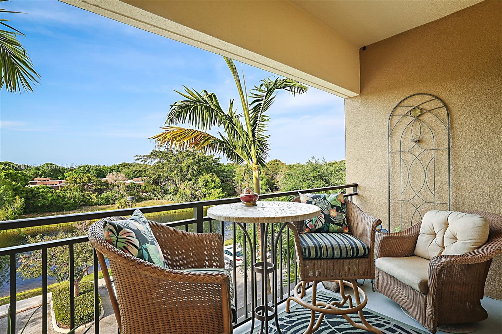 RESIDENCES AT MIDTOWN CON - Residential
