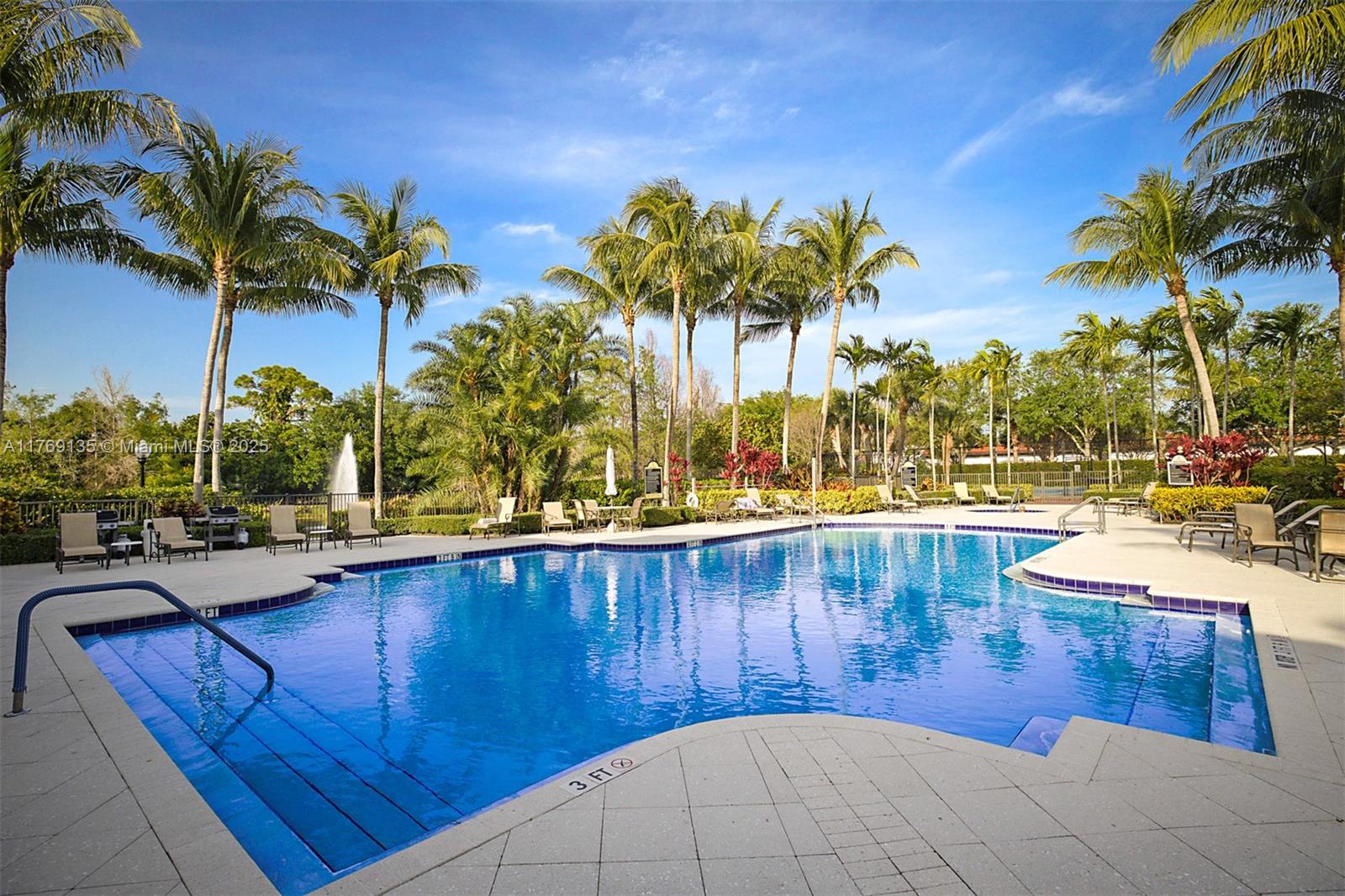 RESIDENCES AT MIDTOWN CON - Residential