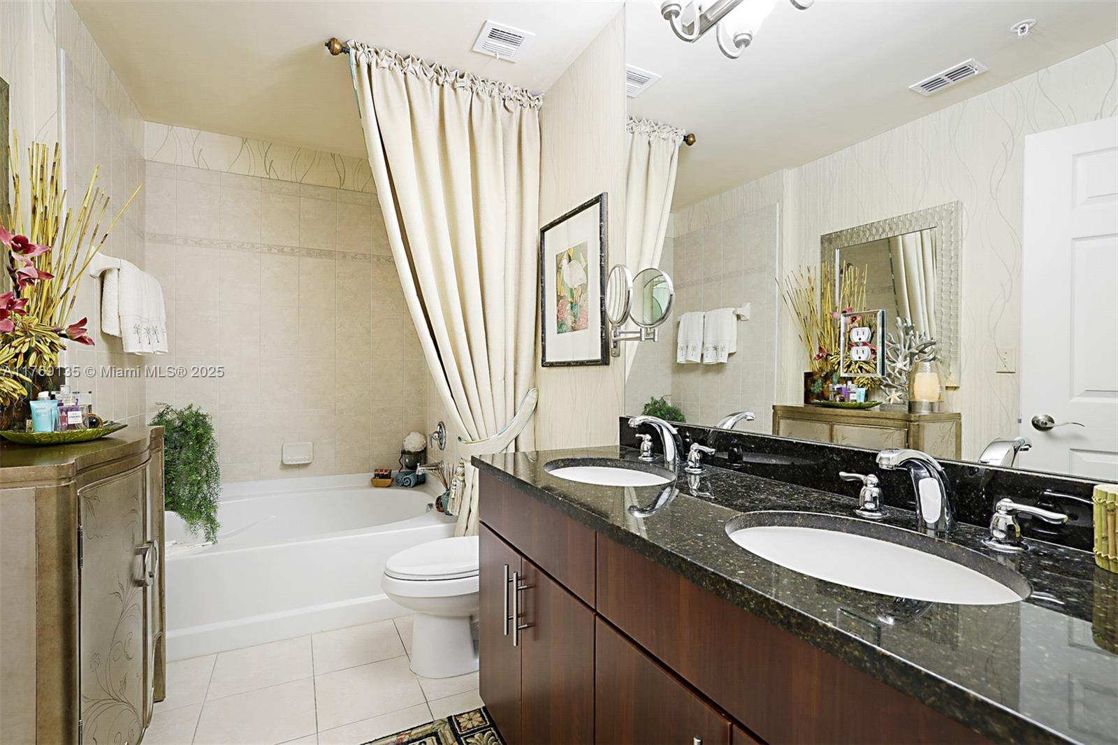 RESIDENCES AT MIDTOWN CON - Residential