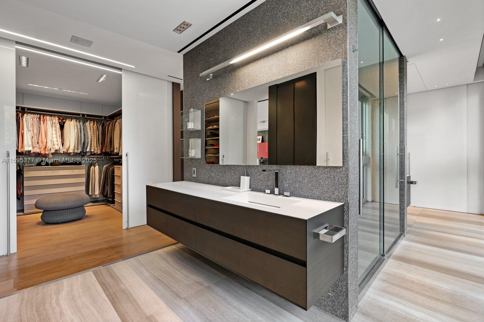 HIBISCUS ISLAND - Residential
