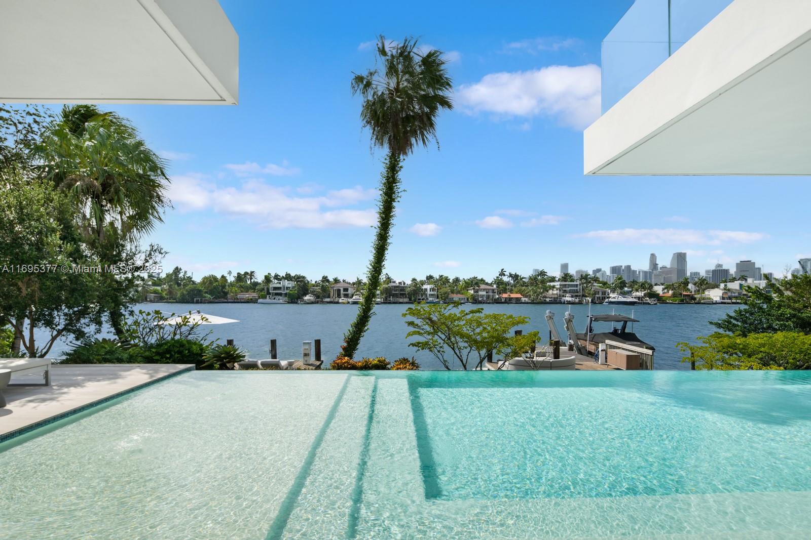 HIBISCUS ISLAND - Residential