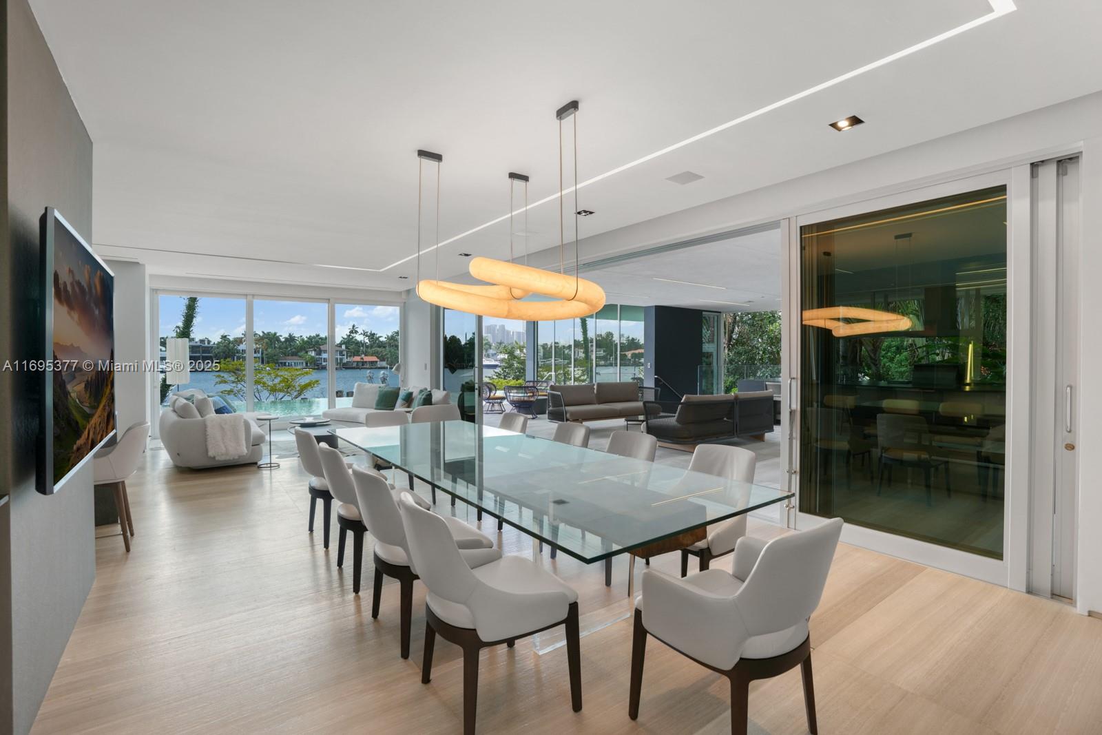 HIBISCUS ISLAND - Residential