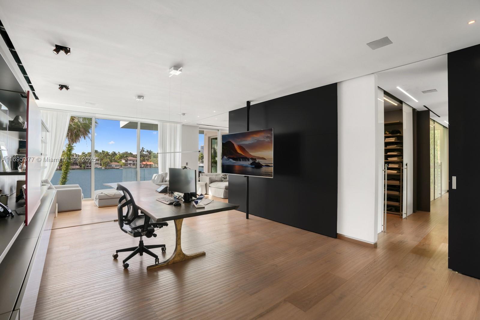 HIBISCUS ISLAND - Residential
