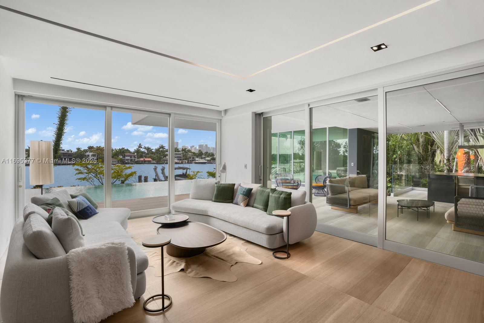 HIBISCUS ISLAND - Residential