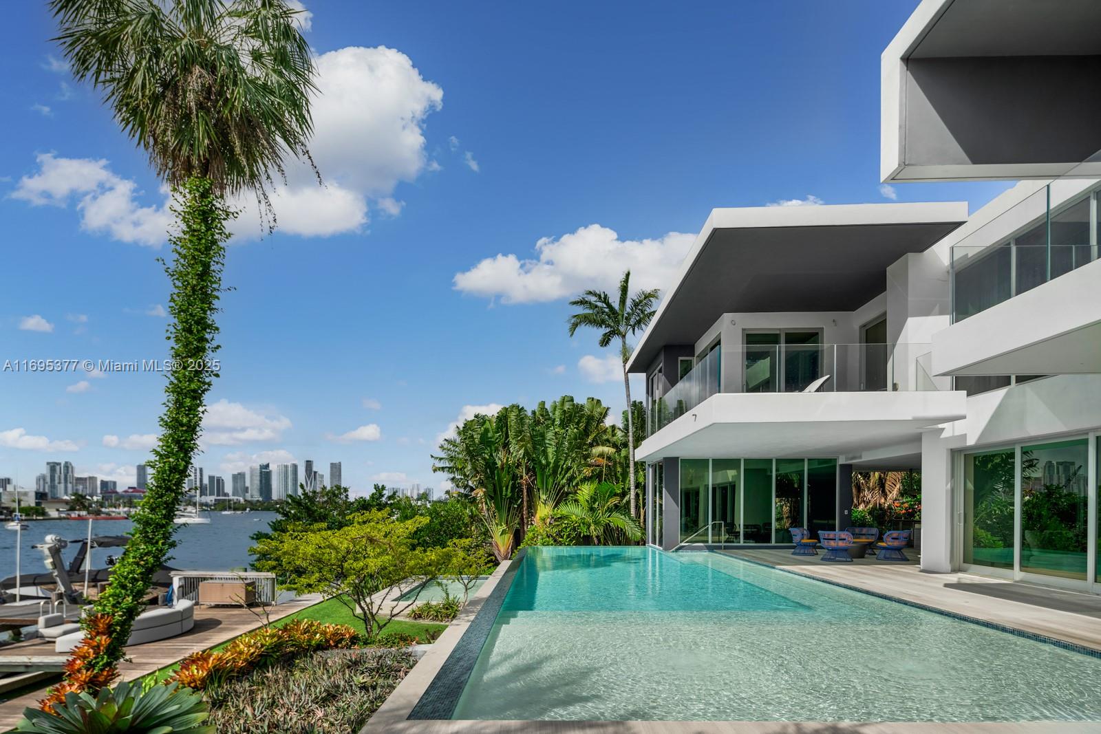 HIBISCUS ISLAND - Residential