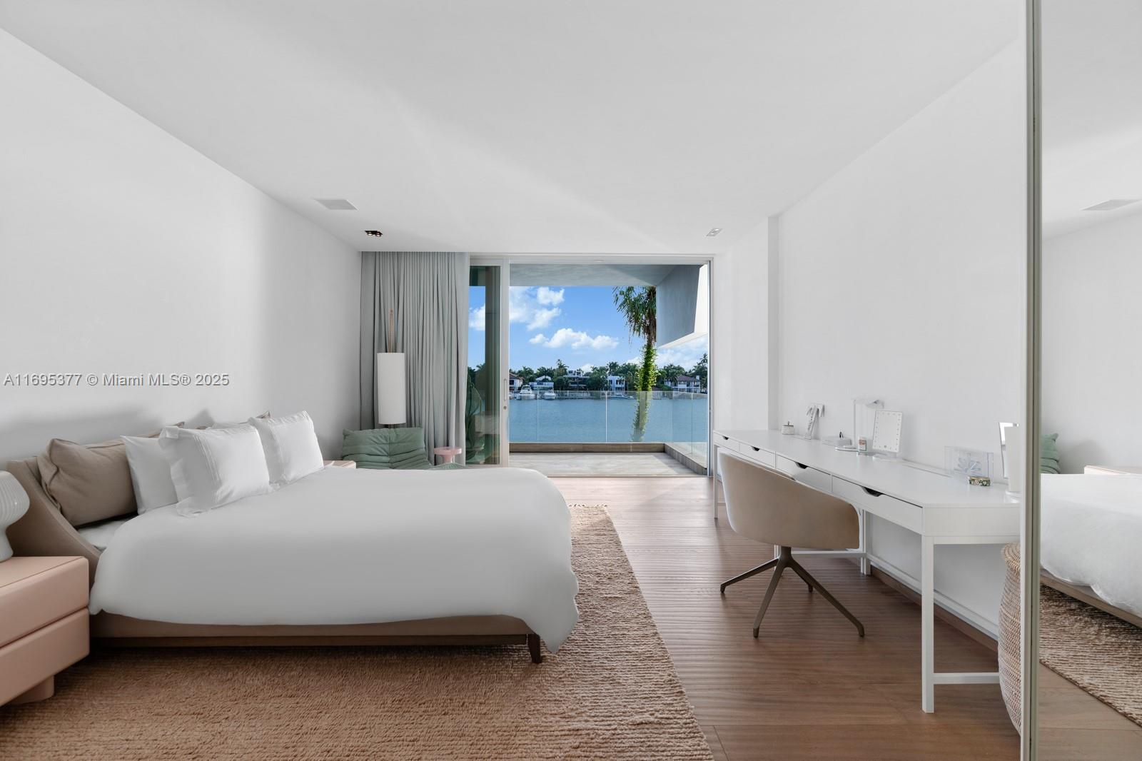 HIBISCUS ISLAND - Residential
