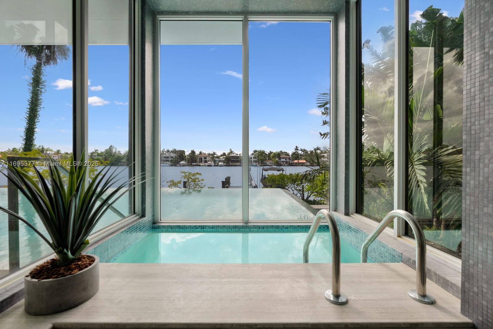 HIBISCUS ISLAND - Residential