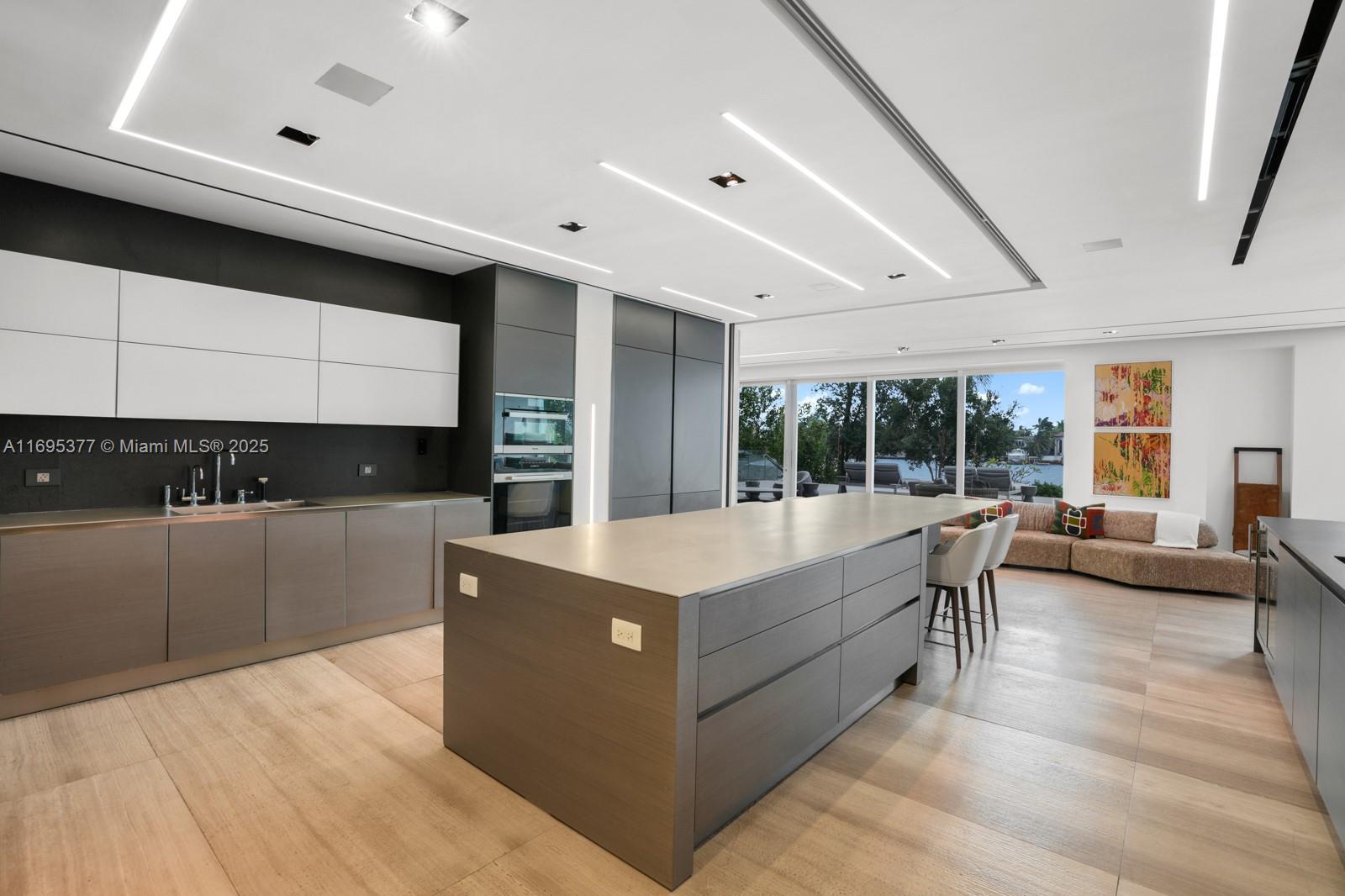 HIBISCUS ISLAND - Residential