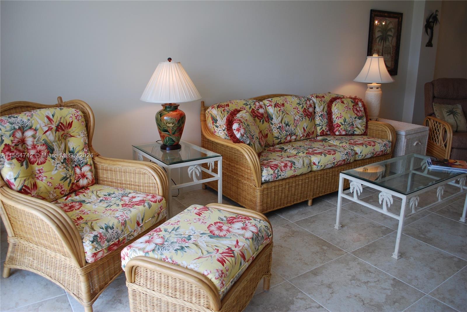 MAYAN TOWERS CONDO I - Residential Lease