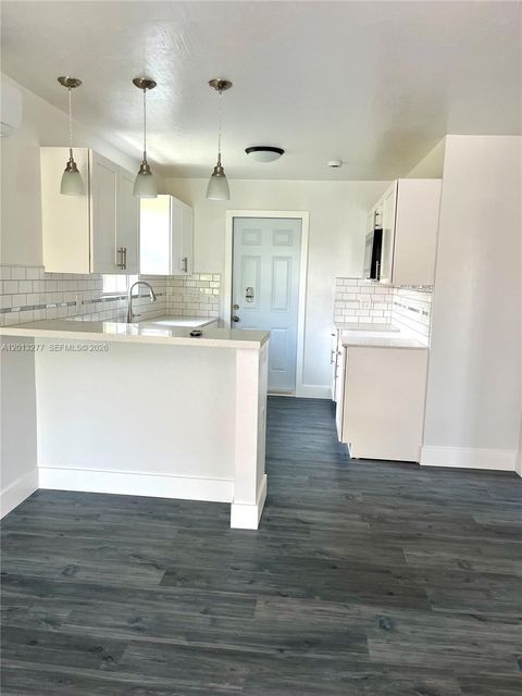 2331 NW 55th Ter Miami FL 33142