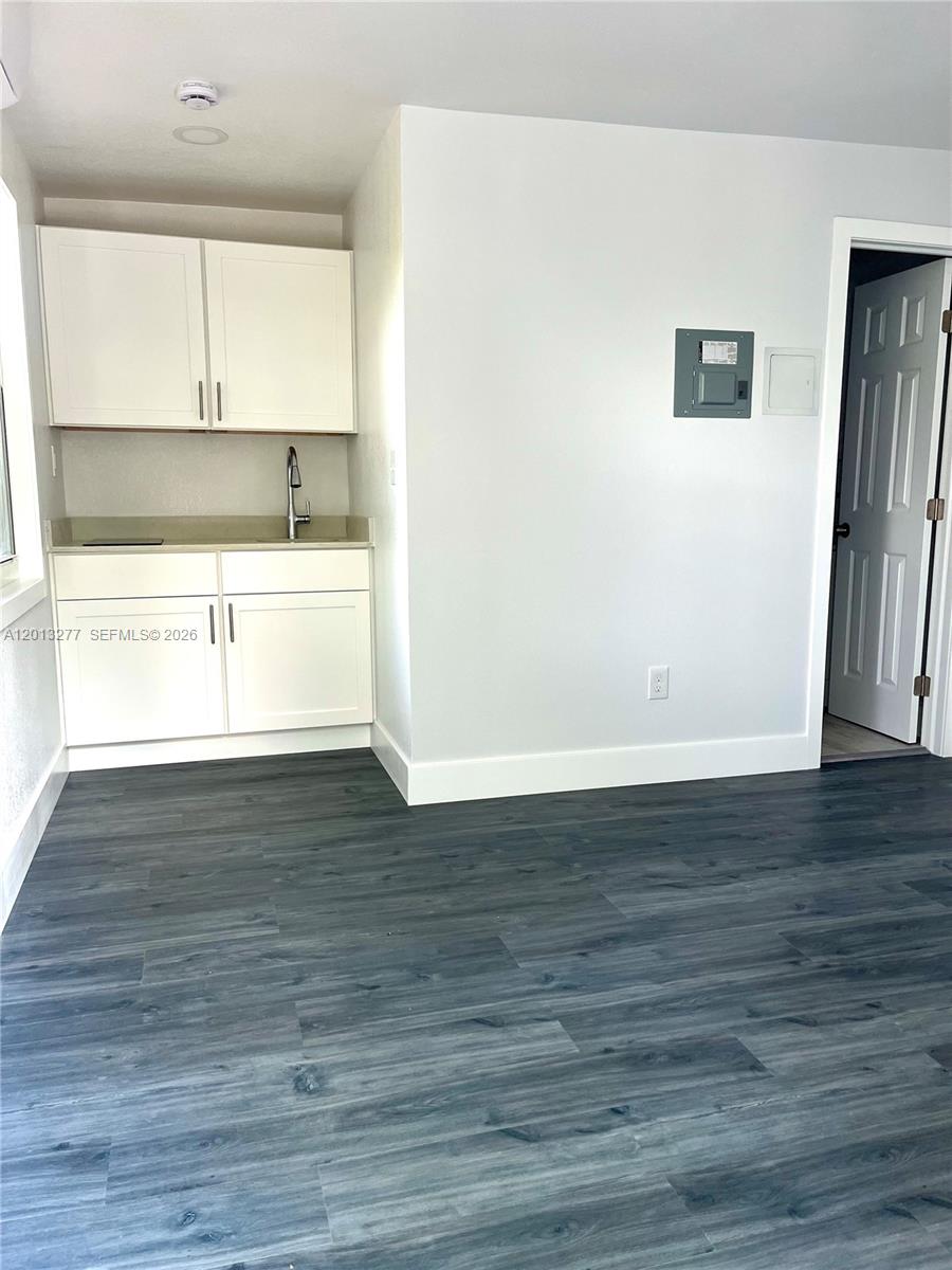 HIGH RIDGE PARK - Residential