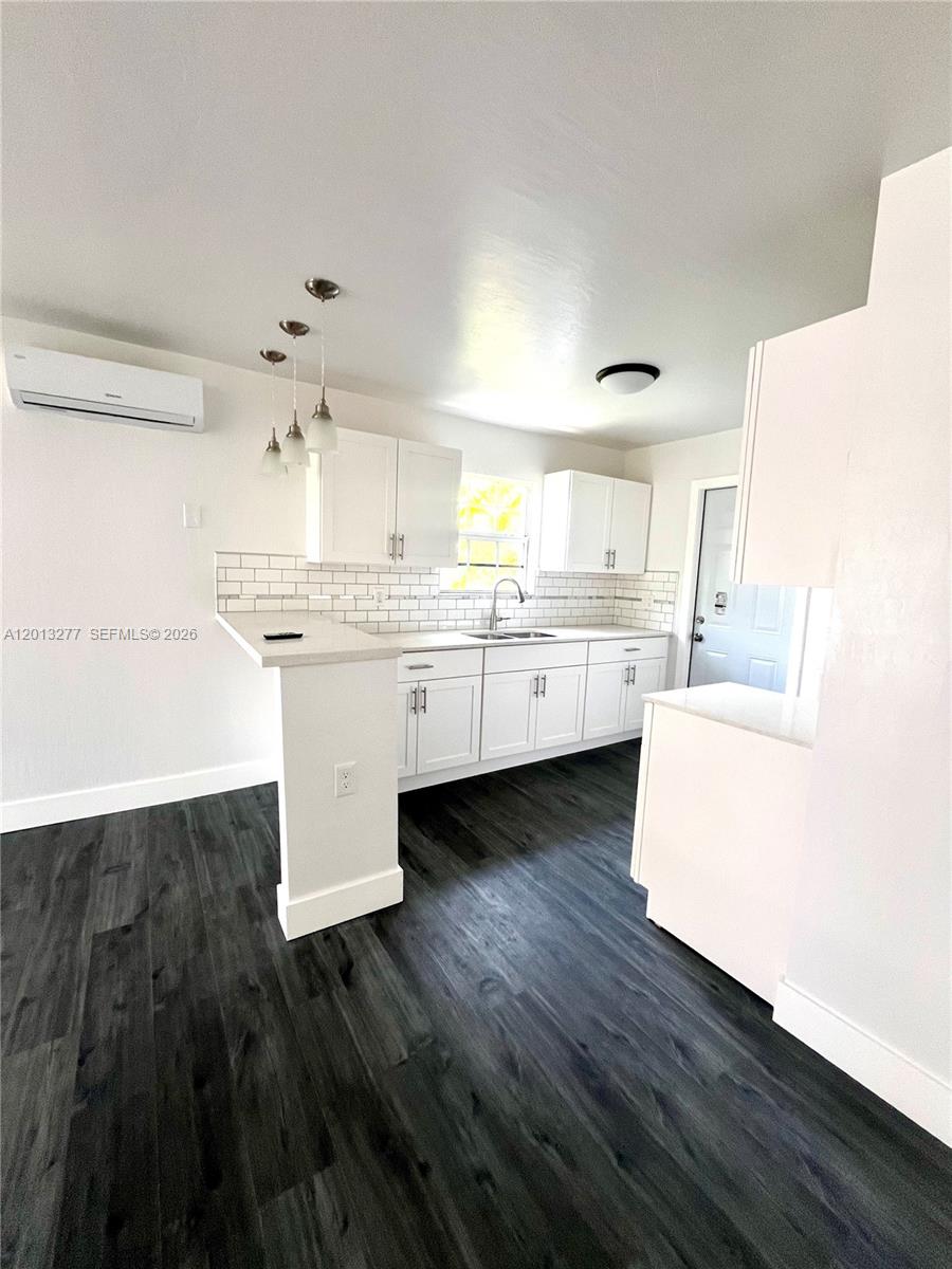HIGH RIDGE PARK - Residential