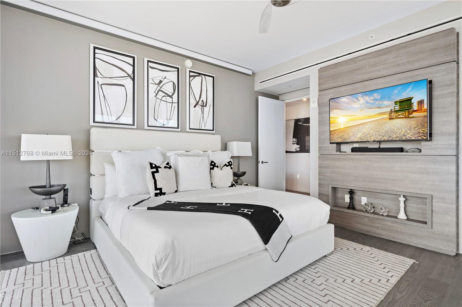 GLASS-SOUTH OF FIFTH - Residential