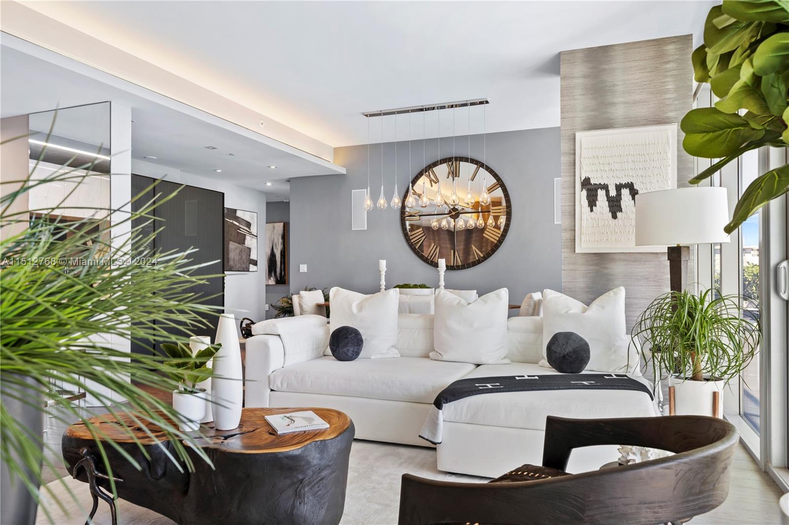 GLASS-SOUTH OF FIFTH - Residential