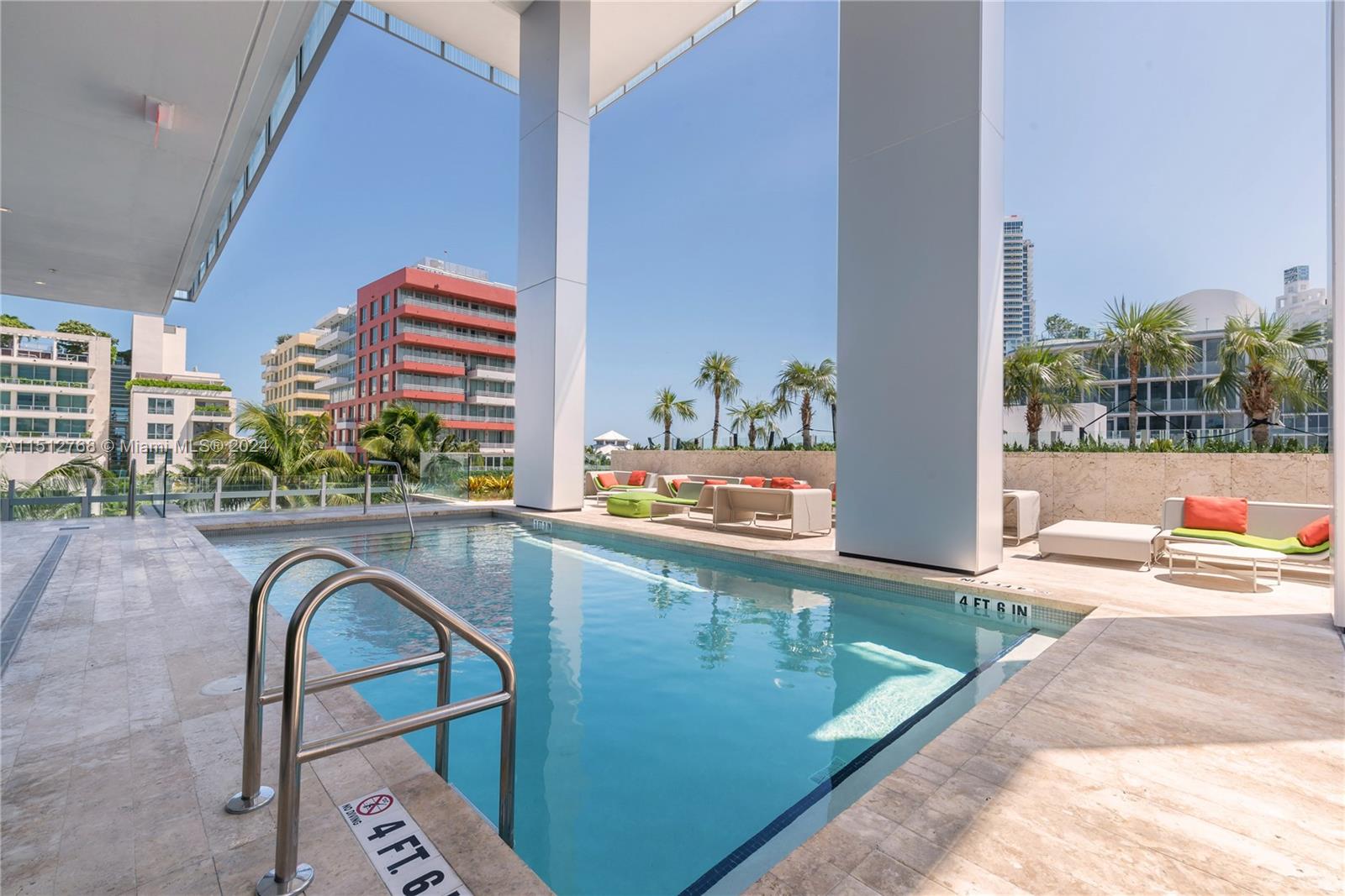 GLASS-SOUTH OF FIFTH - Residential