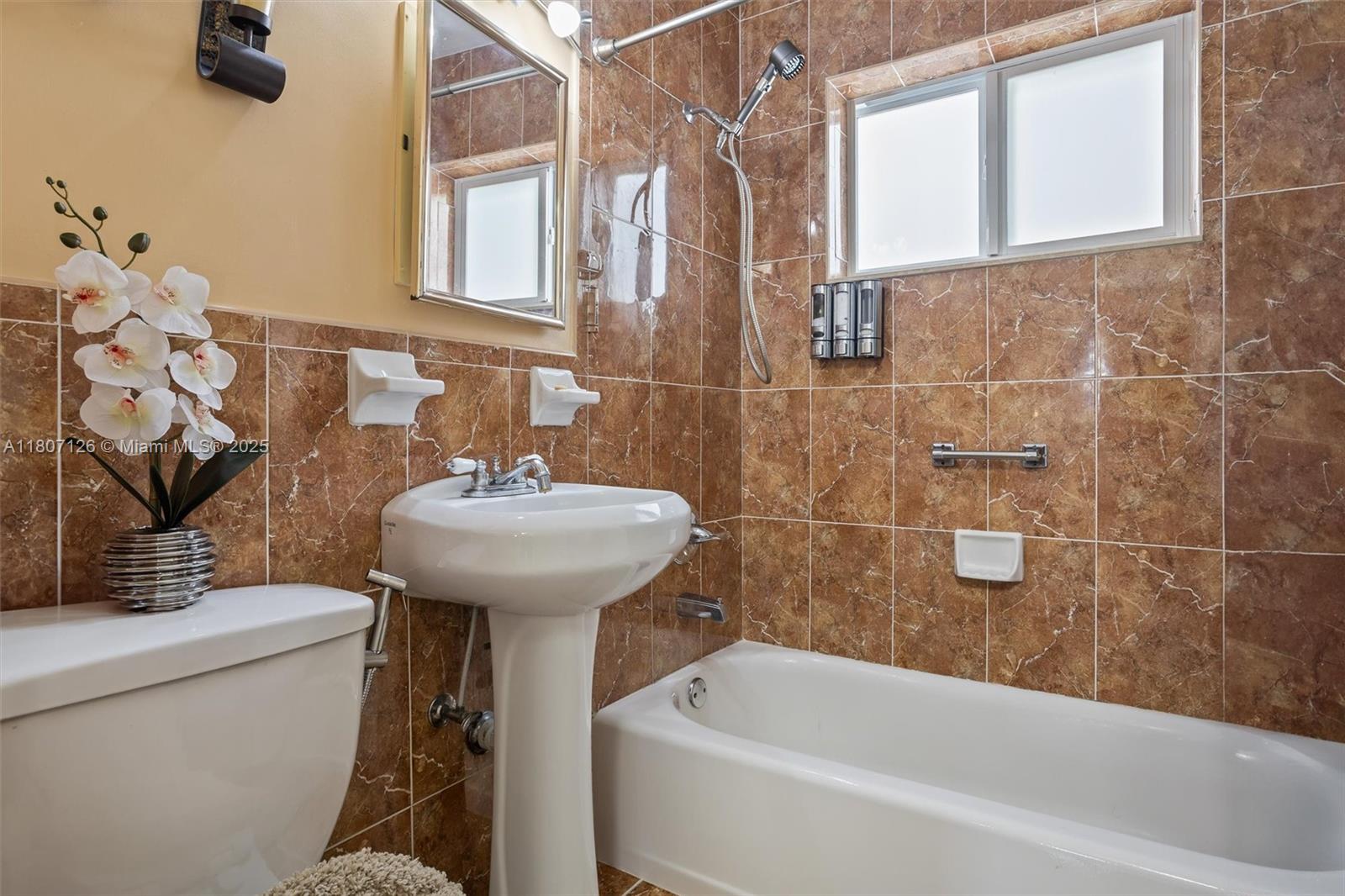 SCOTT LAKE MANOR SEC 2 - Residential